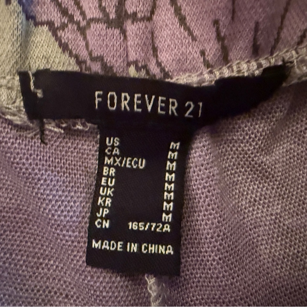 Forever 21 Lavender & Gray Floral Knit Pants size M - Picture 7 of 8
